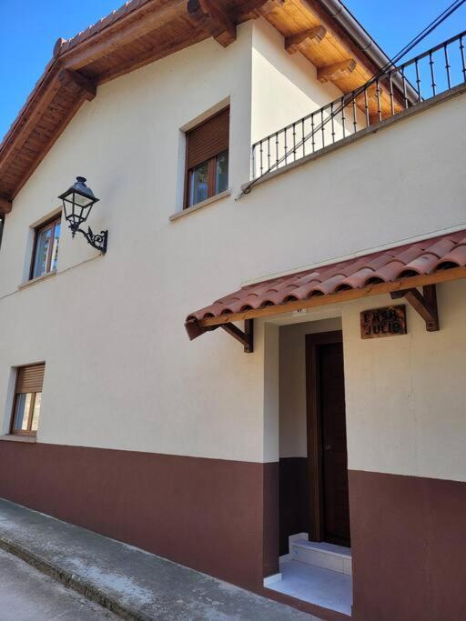 Casa Julio, Bonita Casa Comoda Y Espaciosa, Totalmente Reformada Con Terraza Y Jardin Privado Riezu المظهر الخارجي الصورة