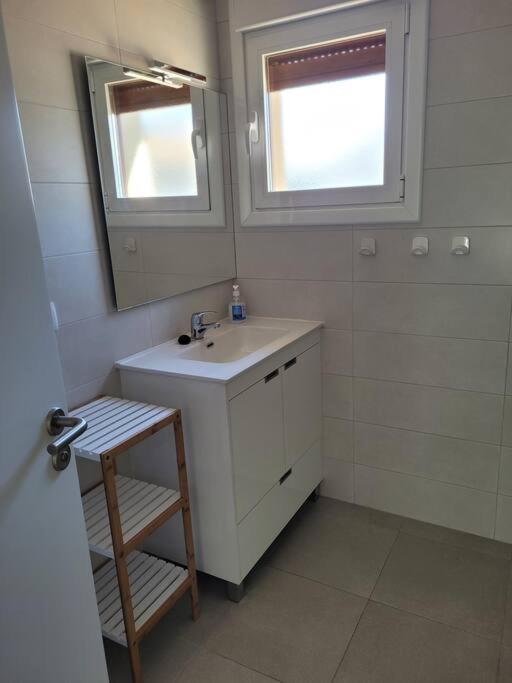 Casa Julio, Bonita Casa Comoda Y Espaciosa, Totalmente Reformada Con Terraza Y Jardin Privado Riezu المظهر الخارجي الصورة